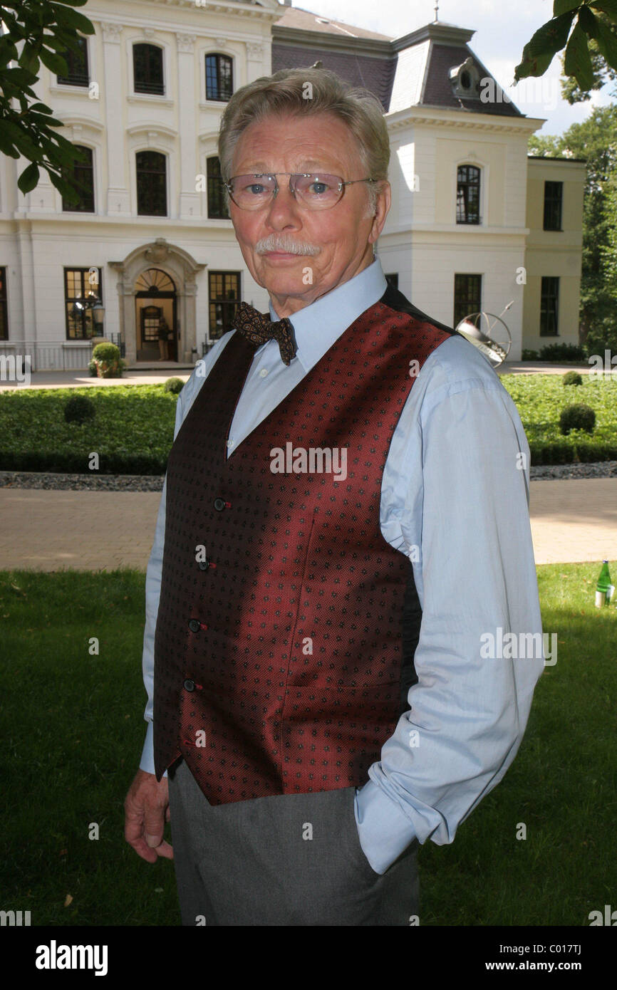 Uwe Friedrichsen Photocall Ard Tv Crime Series Elvis Und Der