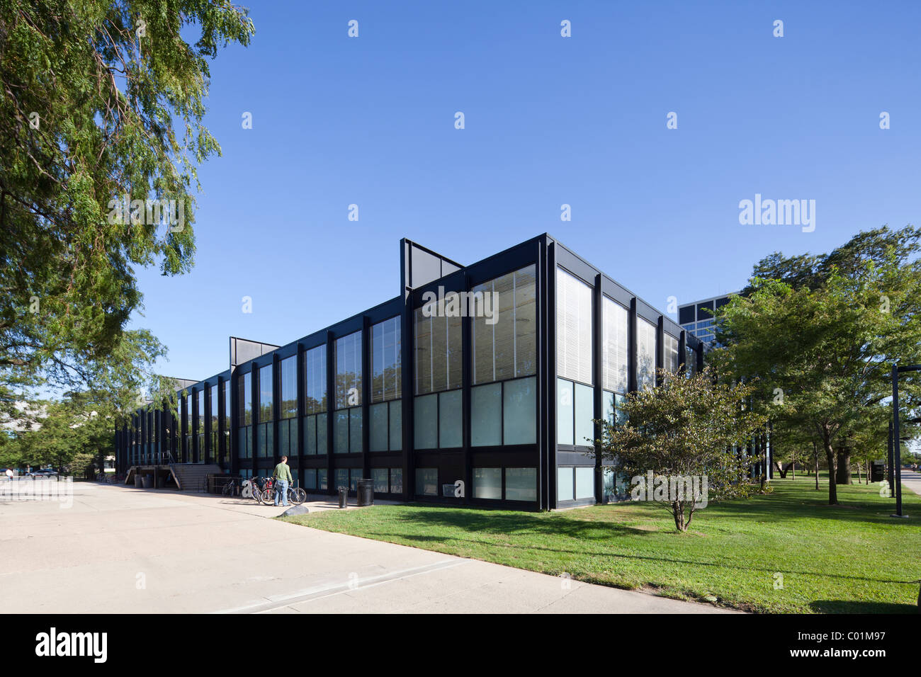 S. R. Crown Hall, College of Architecture, Illinois Institute of Technology, Chicago, USA Stock Photo