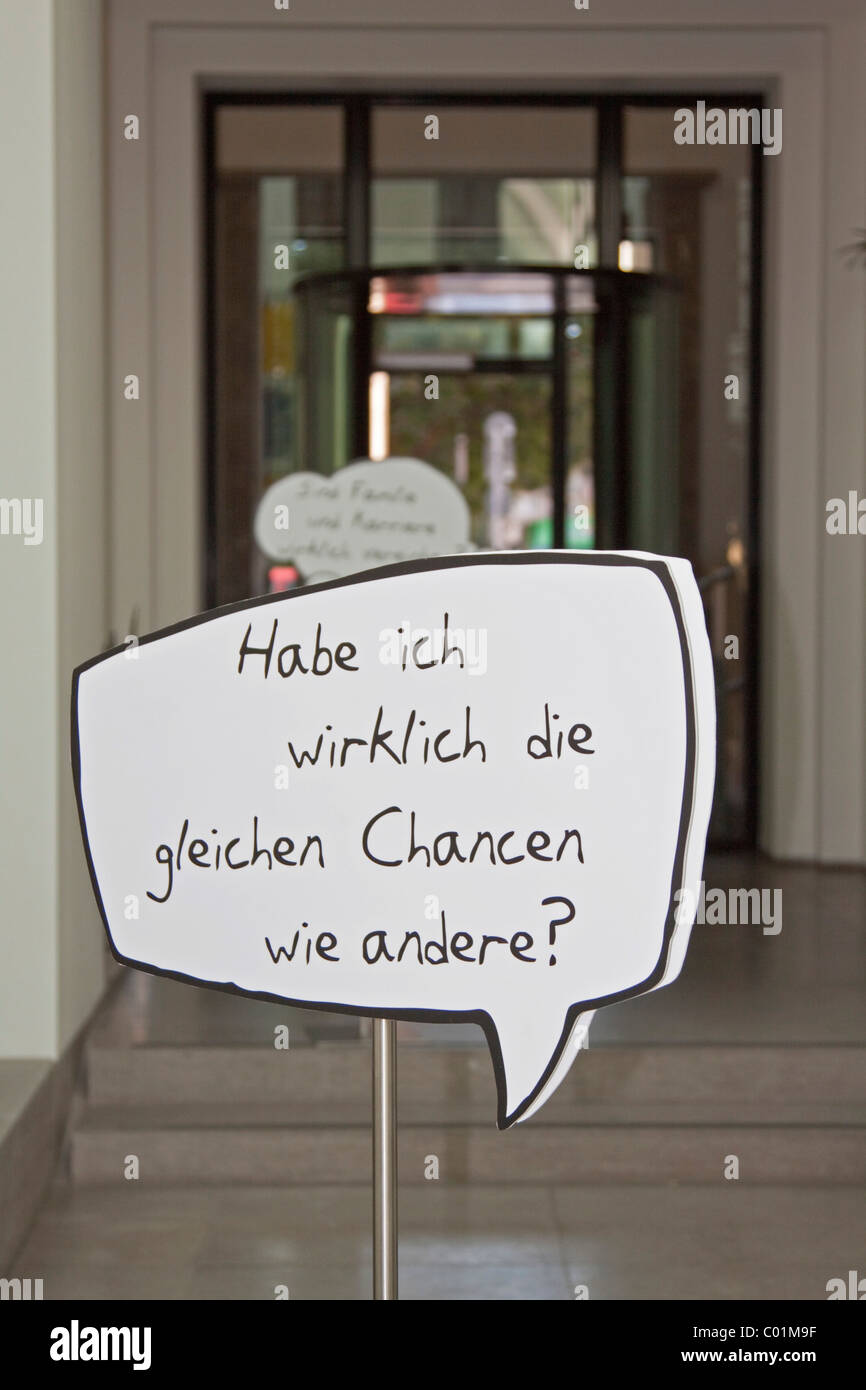Speech bubble 'Habe ich wirklich die gleichen Chancen wie andere?', German for 'Do I really have the same opportunites as Stock Photo