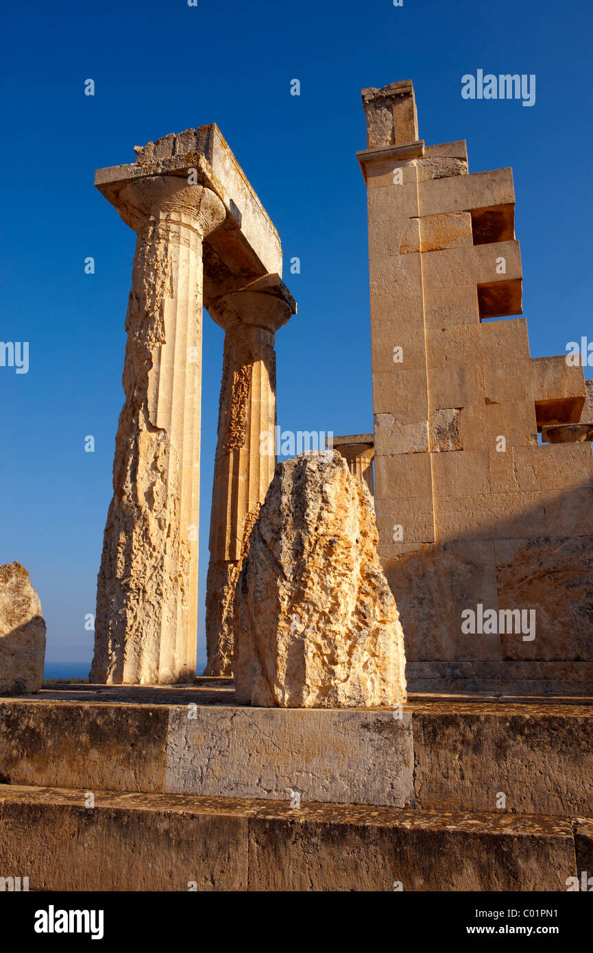 The Greek Doric Temple of Aphaia (500BC). Aegina, Greek Saronic Islands Stock Photo