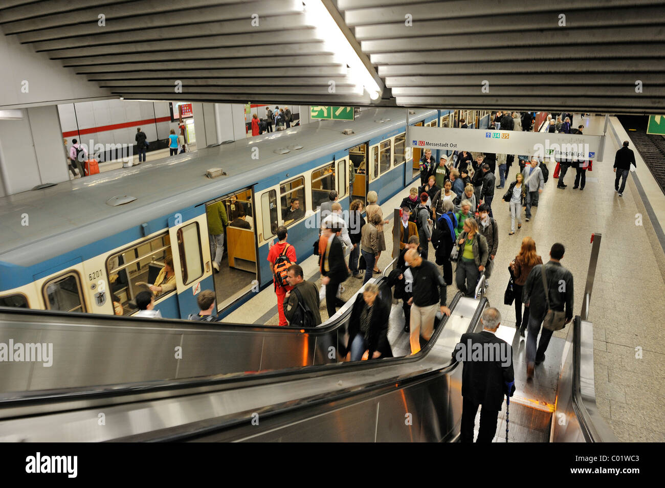 U-Bahn-Station Hbf, central railway metro station, Munich, Bavaria, Germany, Europe Stock Photo