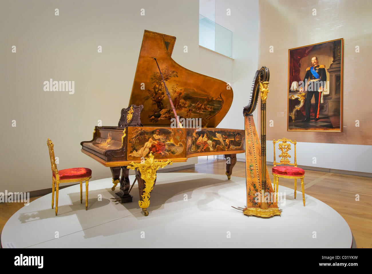 Painted Piano Museum High Resolution Stock Photography and Images - Alamy