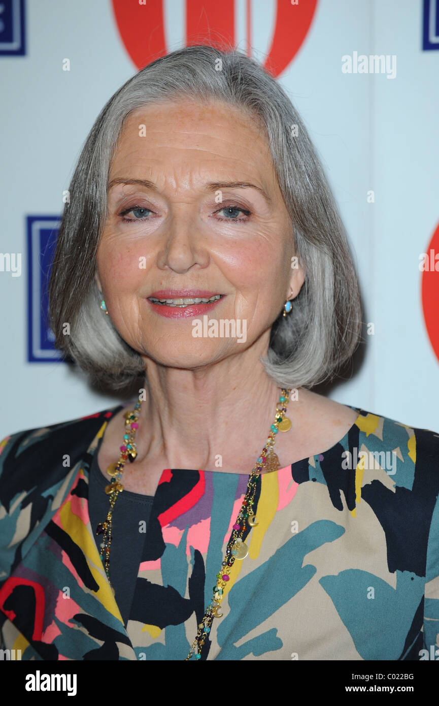 ANNA FORD 2011 OLDIE OF THE YEAR AWARDS SIMPSON'S IN THE STRAND LONDON ENGLAND 10 February 2011 Stock Photo
