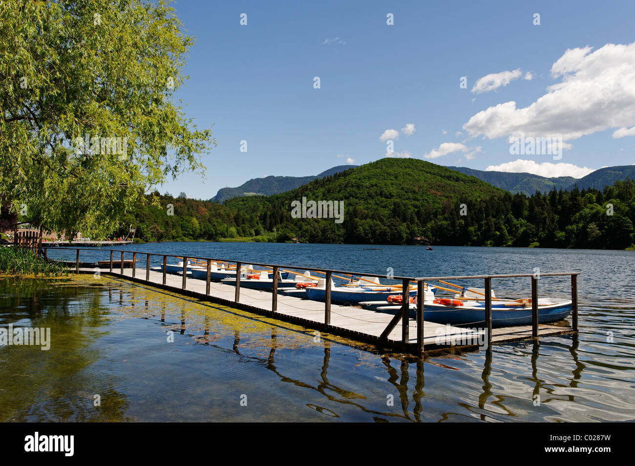 Rantal boat station at the beach Lido, Montiggler See, on the Weinstrasse wine route, Oltradige, Southern Tyrol, Italy, Europe Stock Photo