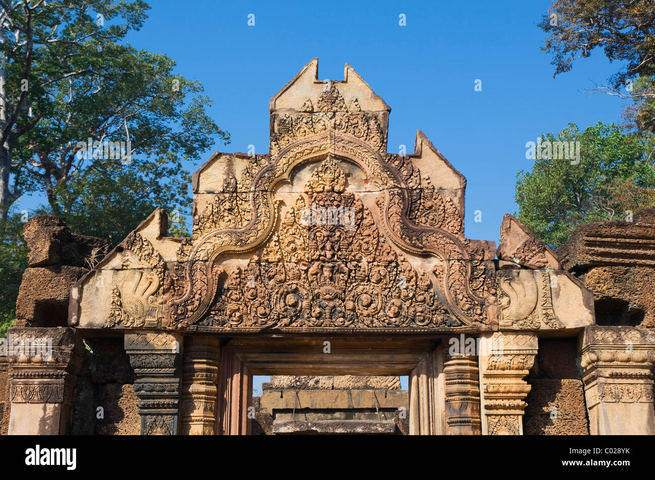 Stonemasonry on the Banteay Srei temple, Banteay Srey, Siem Reap, Cambodia, Indochina, Southeast Asia Stock Photo