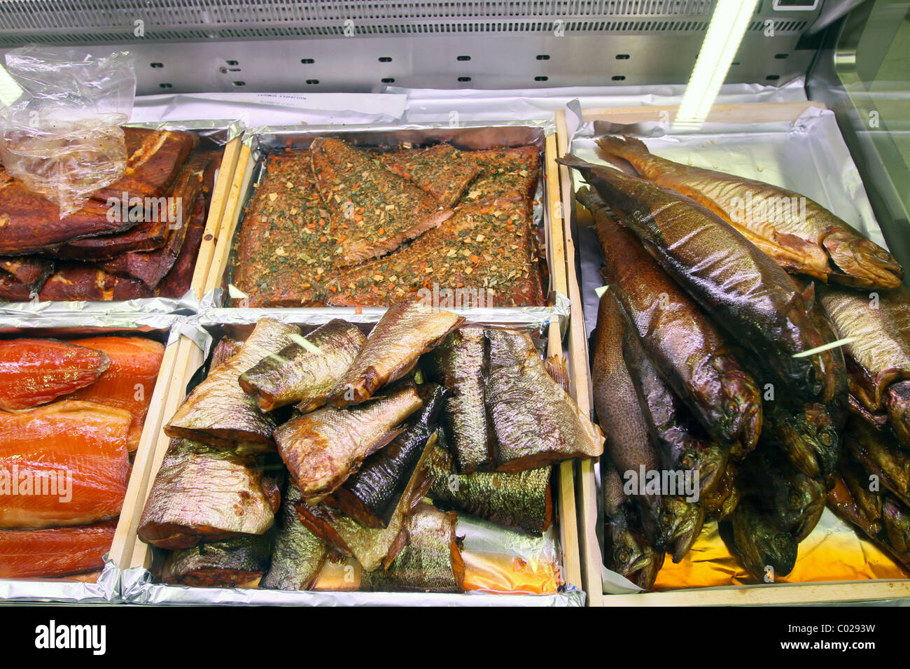 HELSINKI, FINLAND, 2010: Frozen fish in the store Stock Photo - Alamy