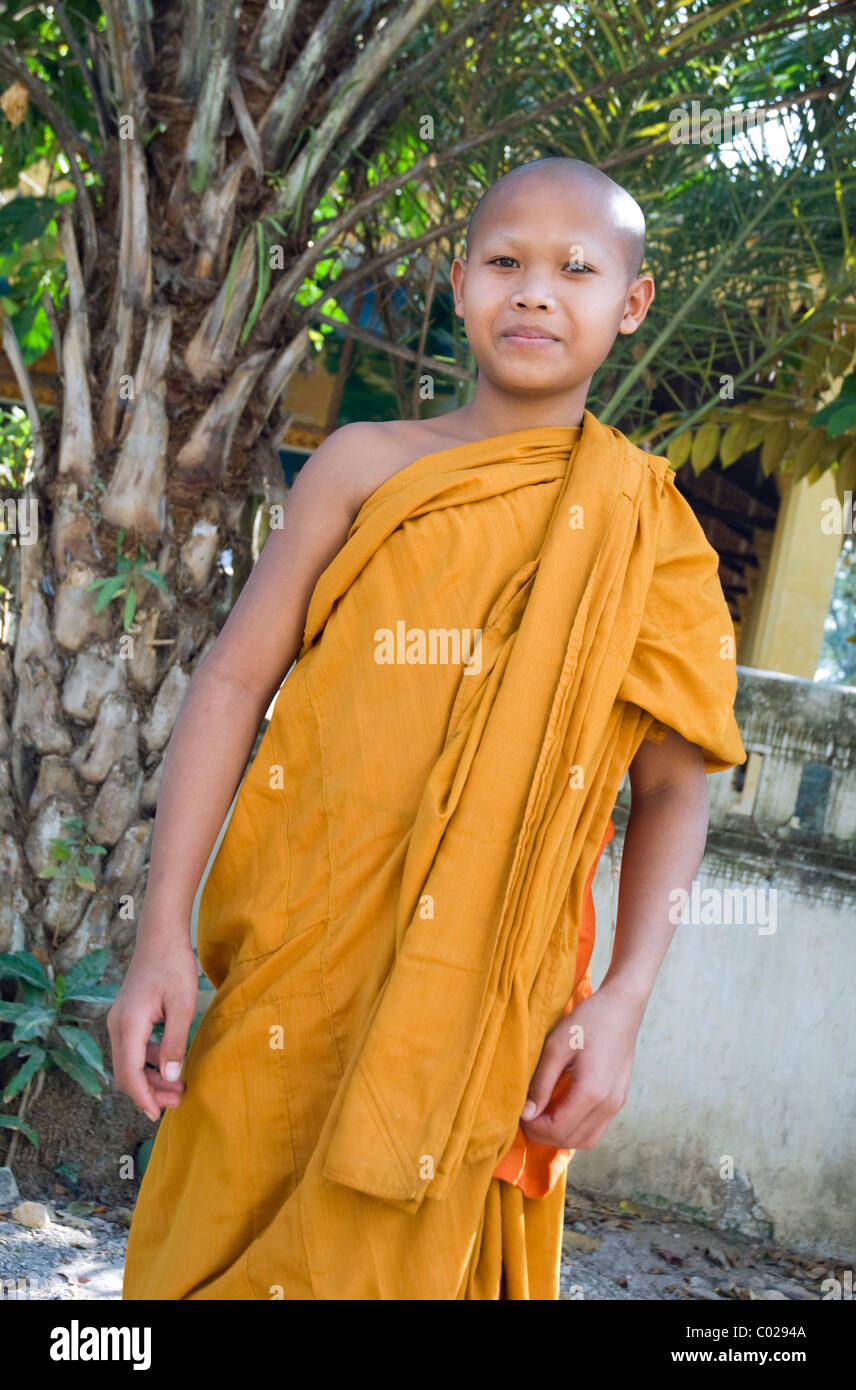 Monk kids hi-res stock photography and images - Alamy