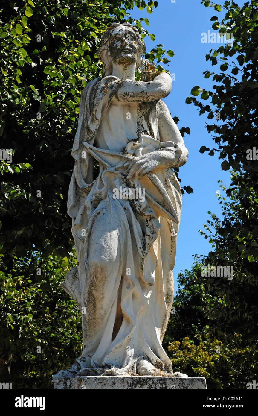 Diana goddess of hunting hi-res stock photography and images - Alamy