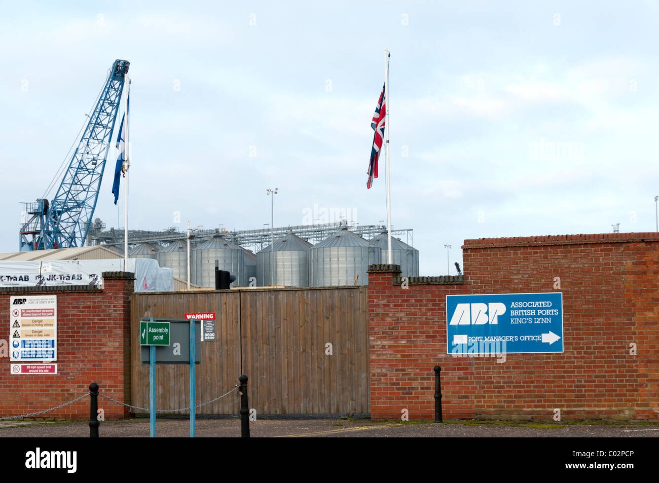 King's Lynn dock gates Stock Photo Alamy