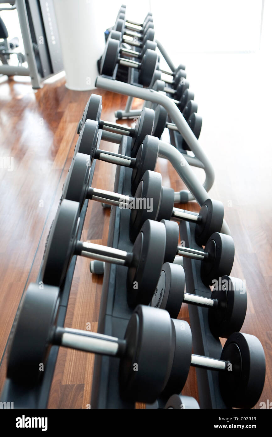 Gyms with equipments hi res stock photography and images Alamy