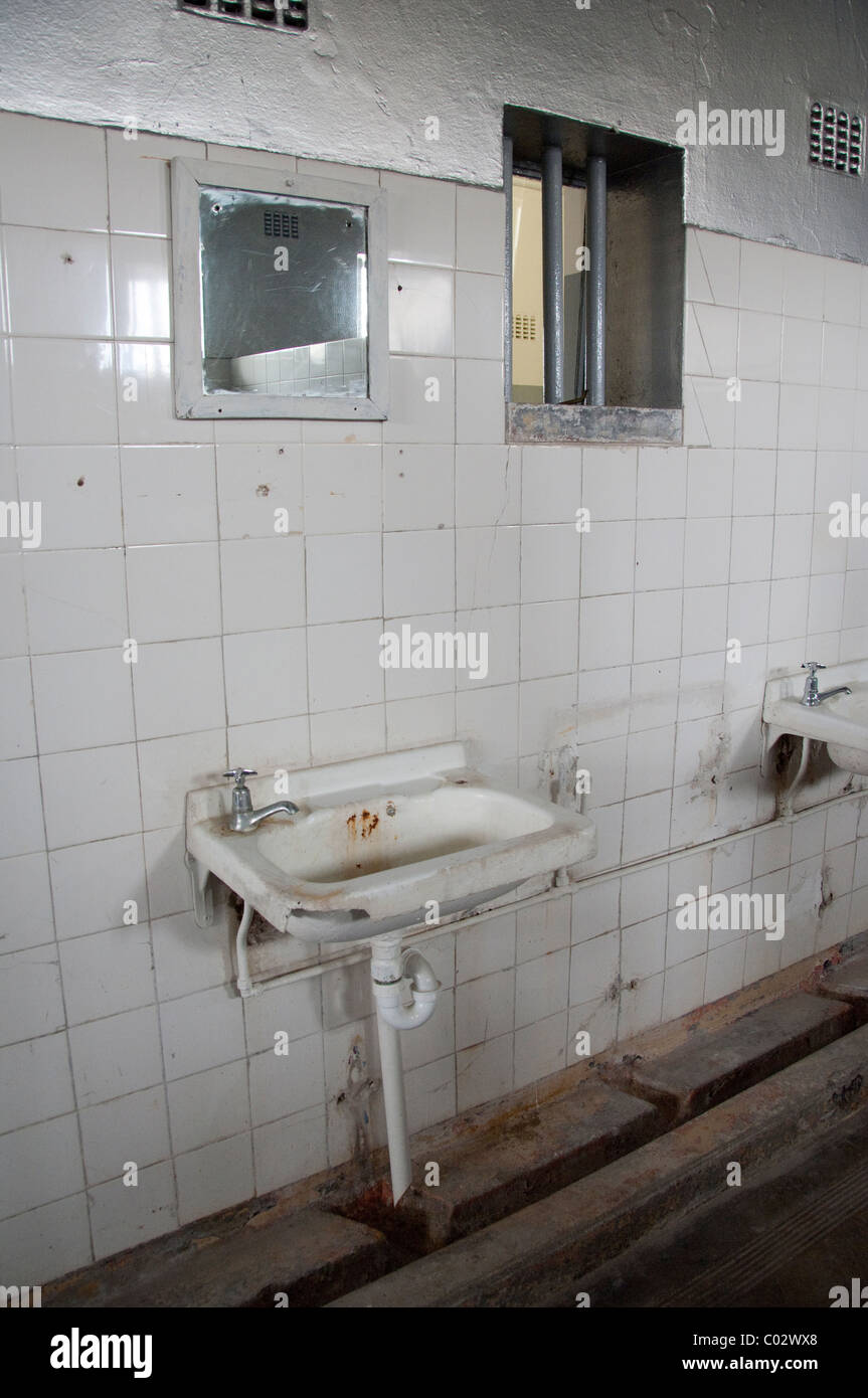 Prison bathroom hires stock photography and images Alamy