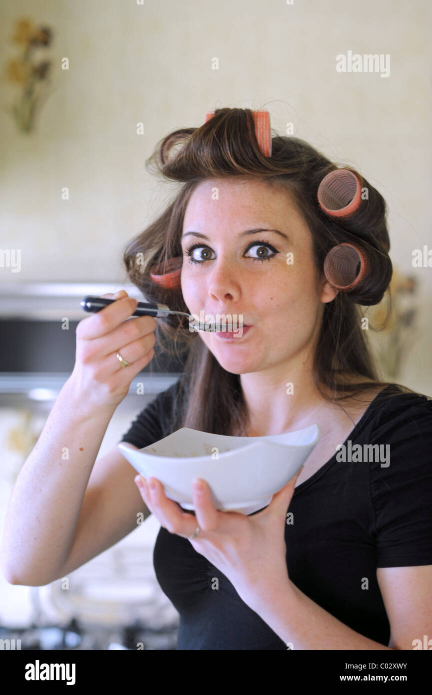 Woman In Hair Rollers Funny High Resolution Stock Photography And Images Alamy Woman In Hair Rollers Funny High Resolution Stock Photography And Images Alamy