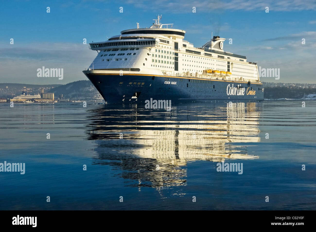 Color Line car and passenger ferry Color Magic is turning in Oslo Stock  Photo - Alamy