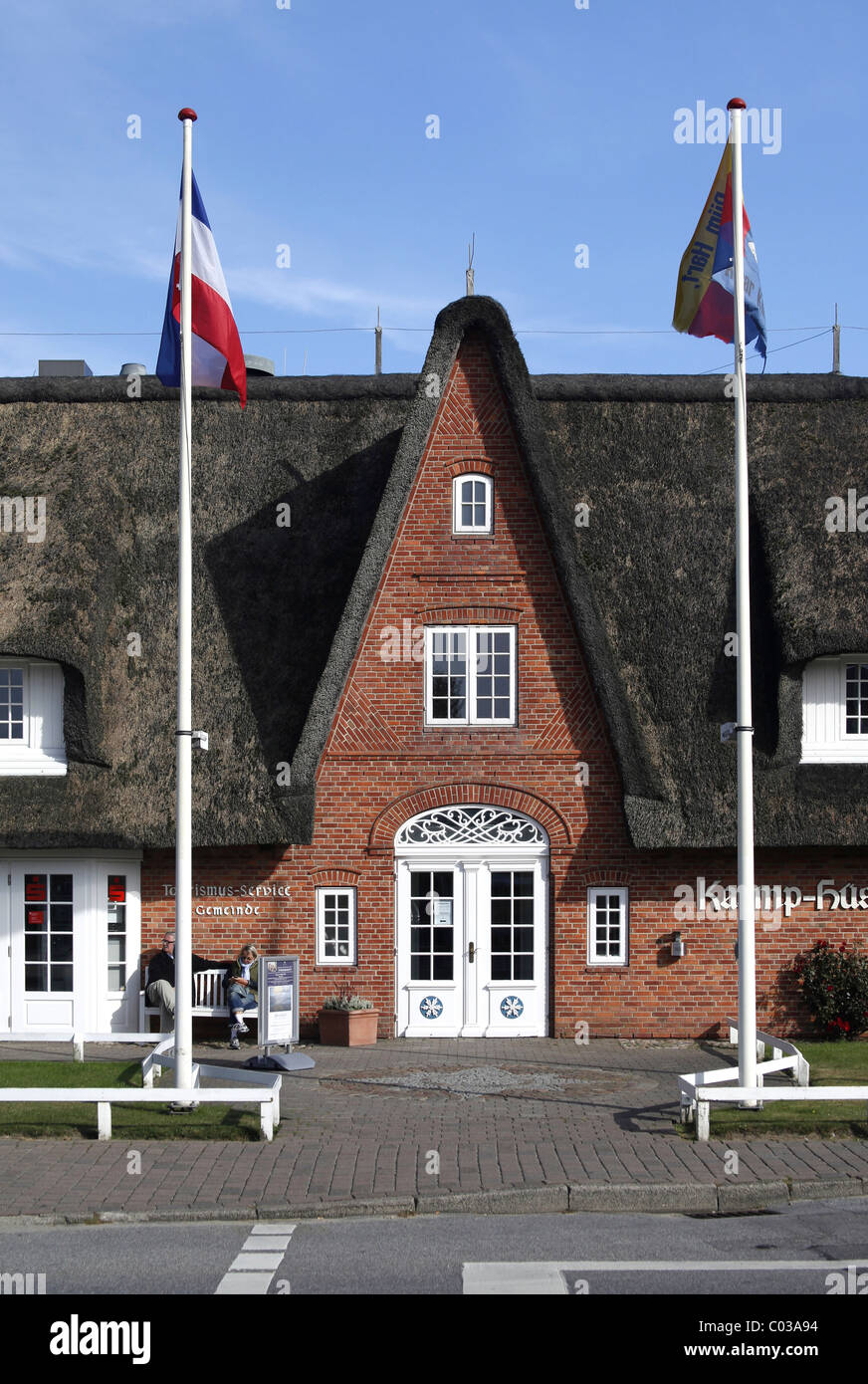 Kamp-Hues, tourist information, Frisian house with a thatched roof, Kampen, Sylt Island, North Friesland, Schleswig-Holstein Stock Photo