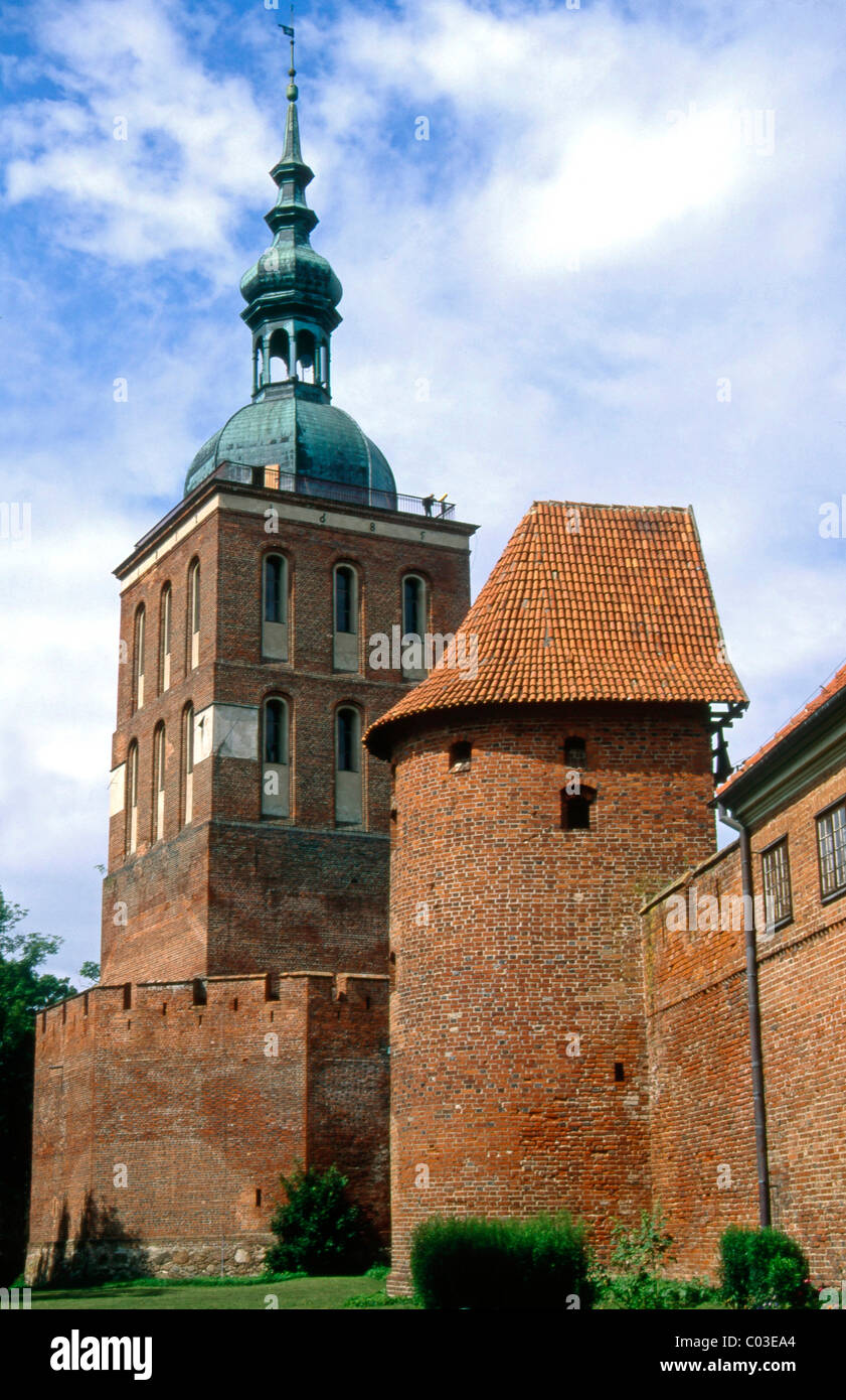 Copernicus tower of the Bishop's Castle on Vistula Lagoon, Baltic Sea, Frombork, Mazury, Poland, Europe Stock Photo