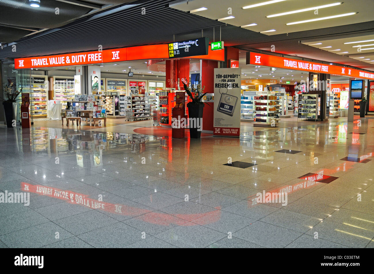 Duty free shops, shopping area, shops, airport, Duesseldorf, North Rhine-Westphalia, Germany, Europe Stock Photo