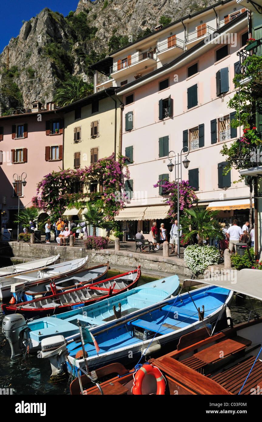 Limone sul garda waterfront view hi-res stock photography and images ...