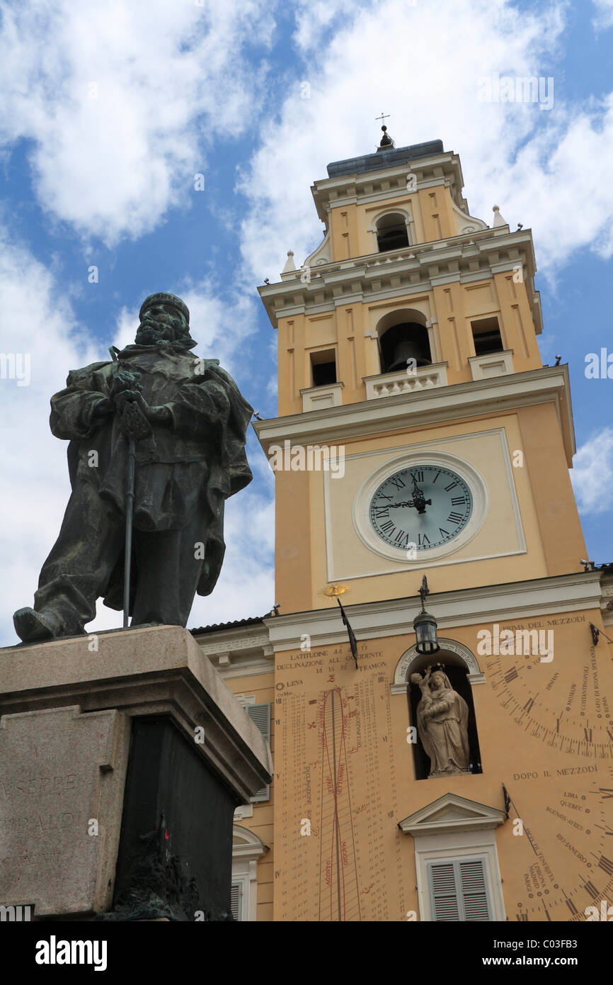 Statue of Garibaldi, in the rear the clock tower of the Palazzo del governor governor's palace, Piazza Garibaldi square, Parma Stock Photo