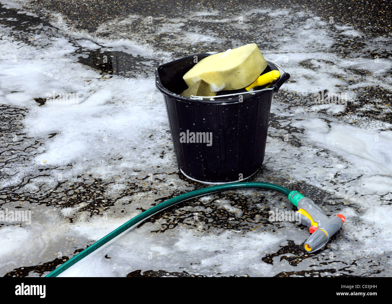 Cleaning bucket hires stock photography and images Alamy
