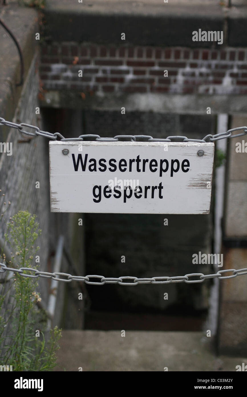 Lettering 'Wassertreppe gesperrt', German for 'water stairs closed', Speicherstadt district, Hamburg, Germany, Europe Stock Photo