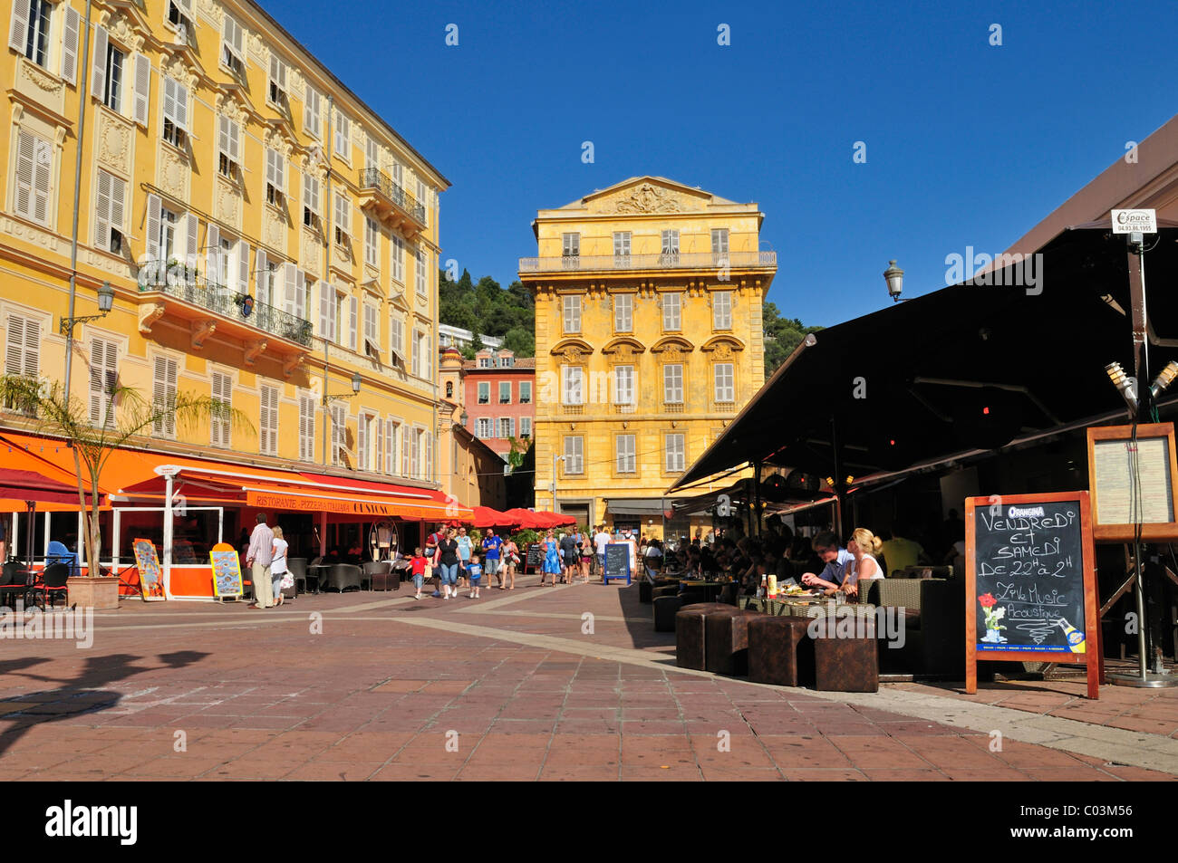 Restaurants and streetcafes at Cours Saleya, Nice, Department Alpes-Maritimes, Region Provence-Alpes-Côte d'Azur, France, Europe Stock Photo
