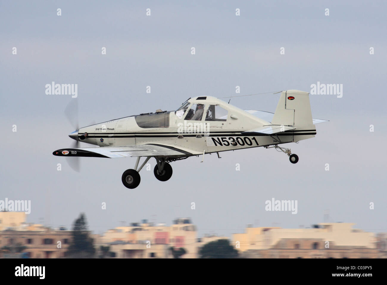 Thrush 510P crop spraying aircraft landing in Malta Stock Photo