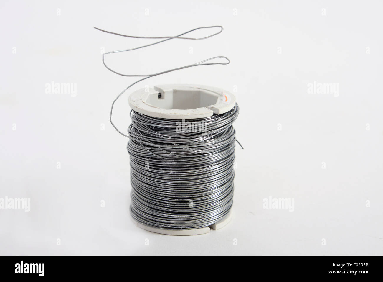 Making silver wire hi-res stock photography and images - Alamy