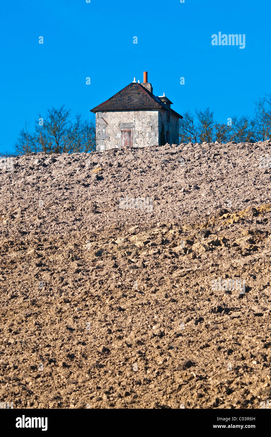Farm house on hill hires stock photography and images Alamy
