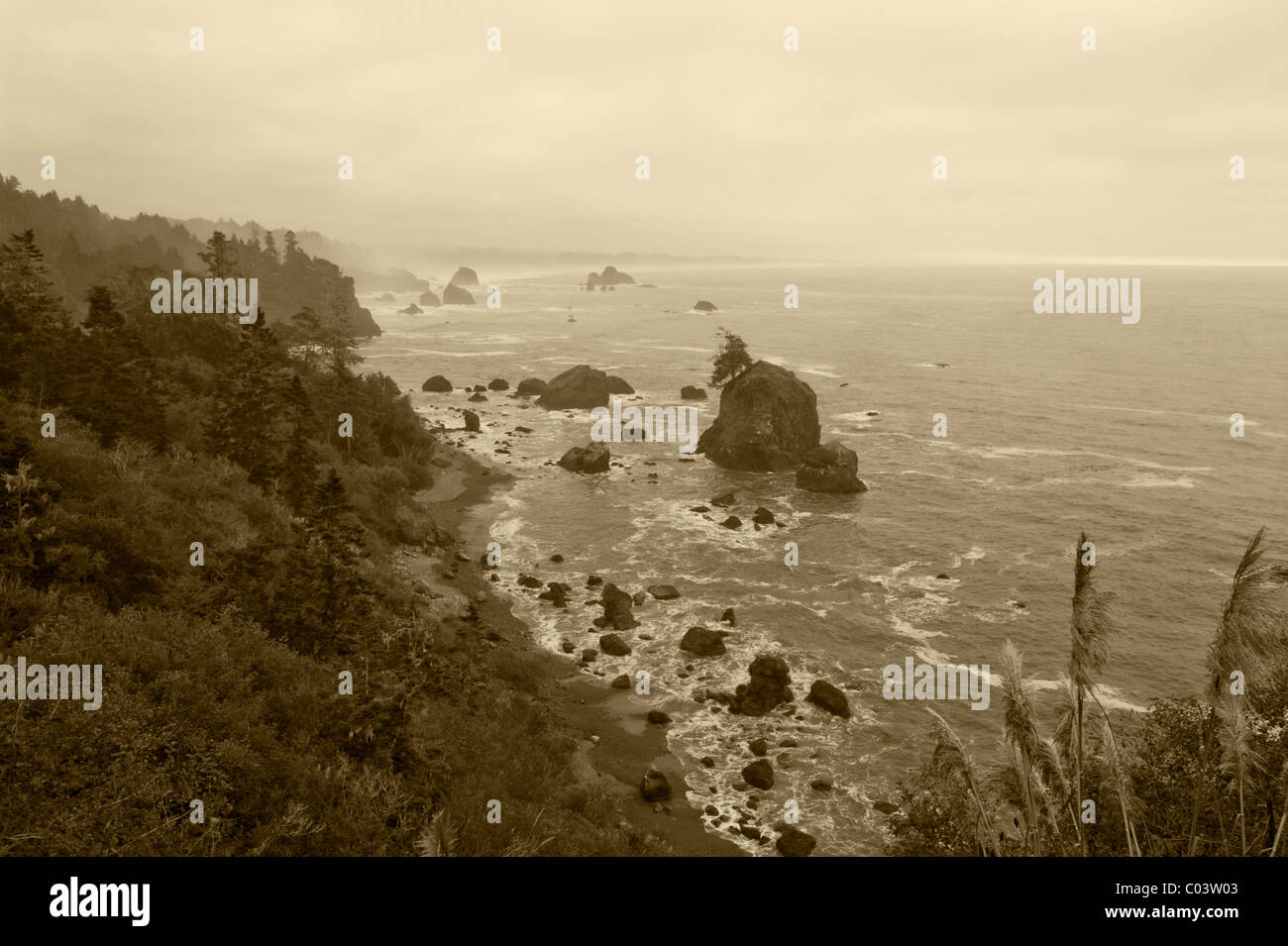 A stormy coast hi-res stock photography and images - Alamy