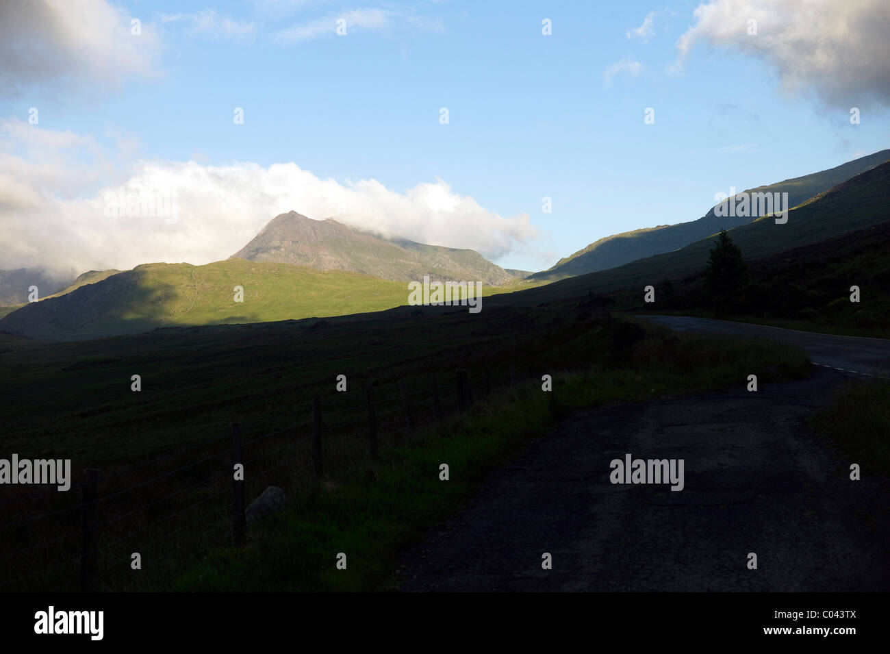 View of Snowdon Massif, Yr Wyddfa from A4086 near Capel Curig Stock Photo
