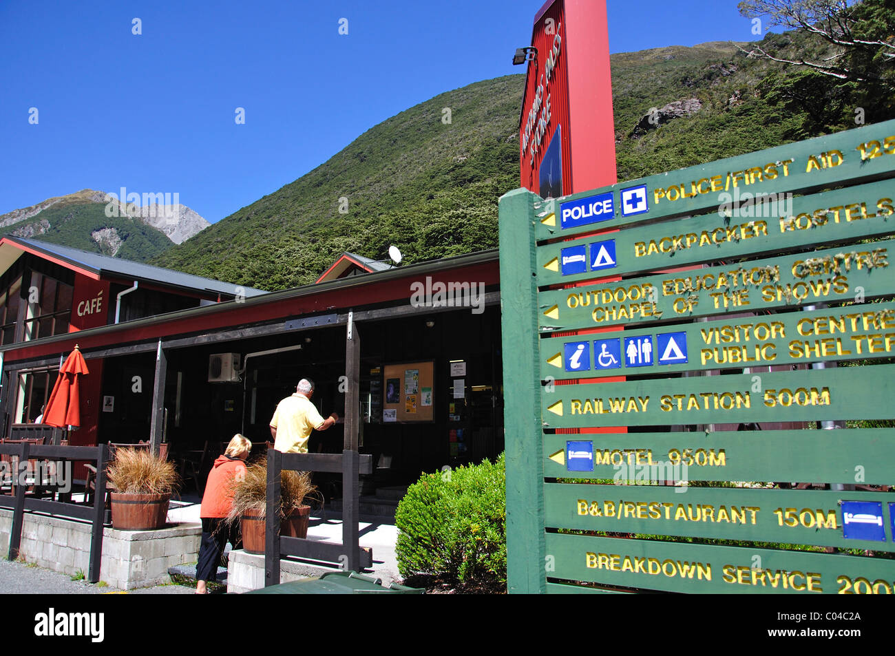 Arthur's Pass Store & Cafe, Arthur's Pass National Park, Canterbury, South Island, New Zealand Stock Photo