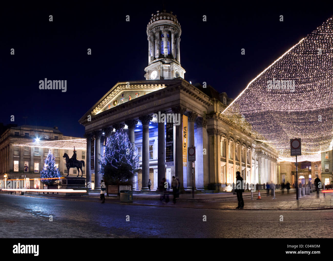 The Gallery of Modern Art in Glasgow, Scotland at Christmas time. Stock Photo