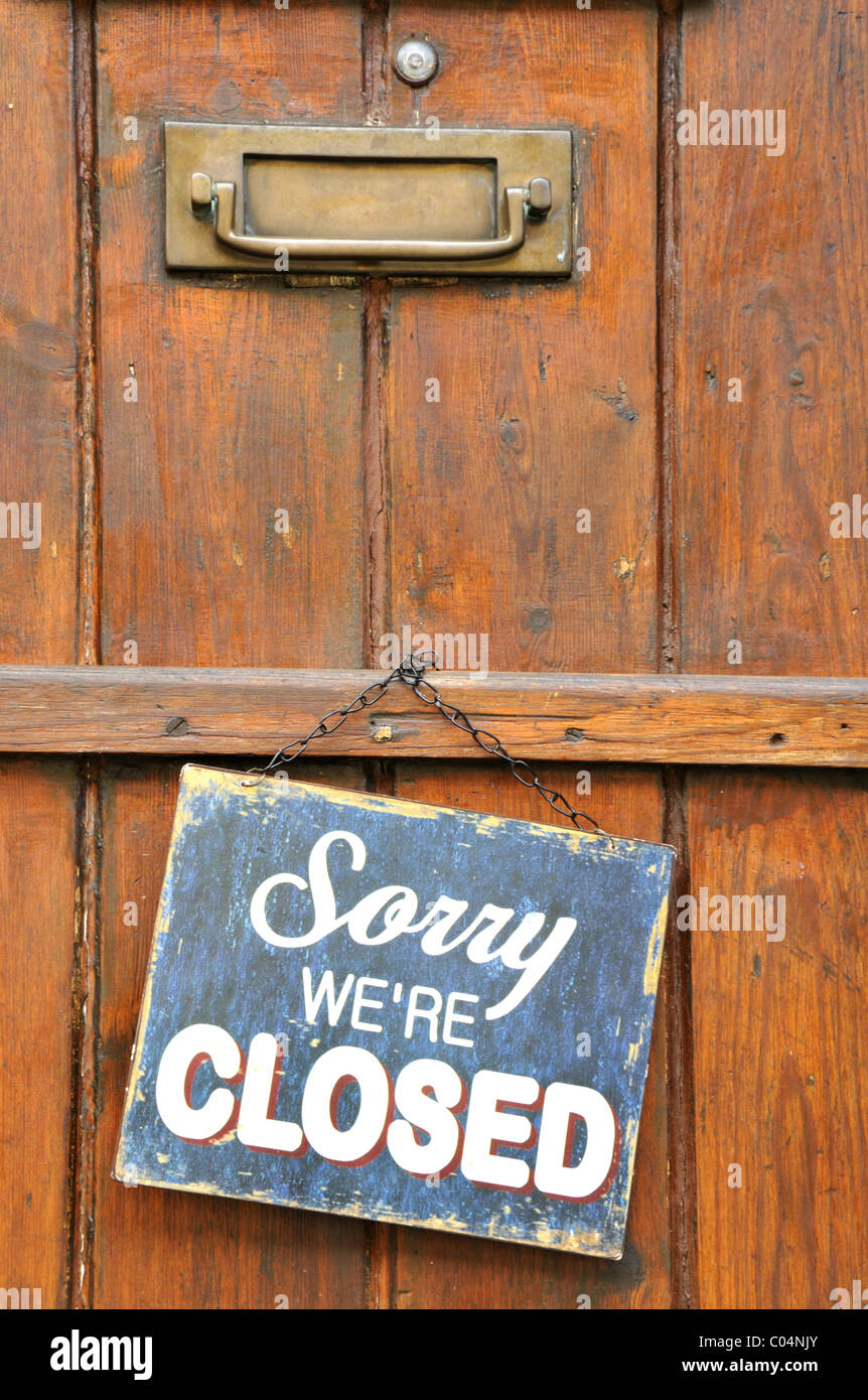 Sign hang on the front door Stock Photo Alamy