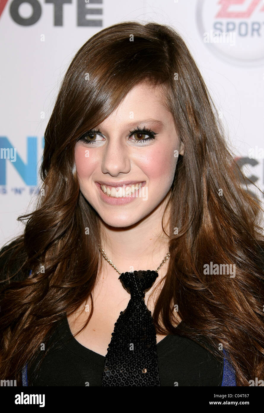 AVERY FRIENDS N FAMILY 14TH ANNUAL PRE GRAMMY EVENT HOLLYWOOD LOS ANGELES CALIFORNIA USA 11 February 2011 Stock Photo