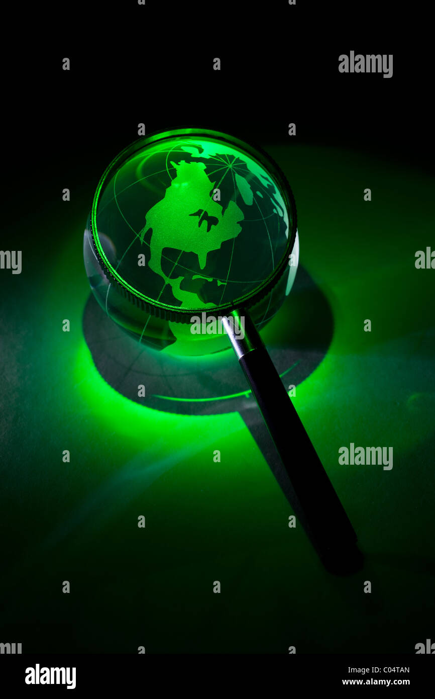 Map with magnifying glass hires stock photography and images Alamy