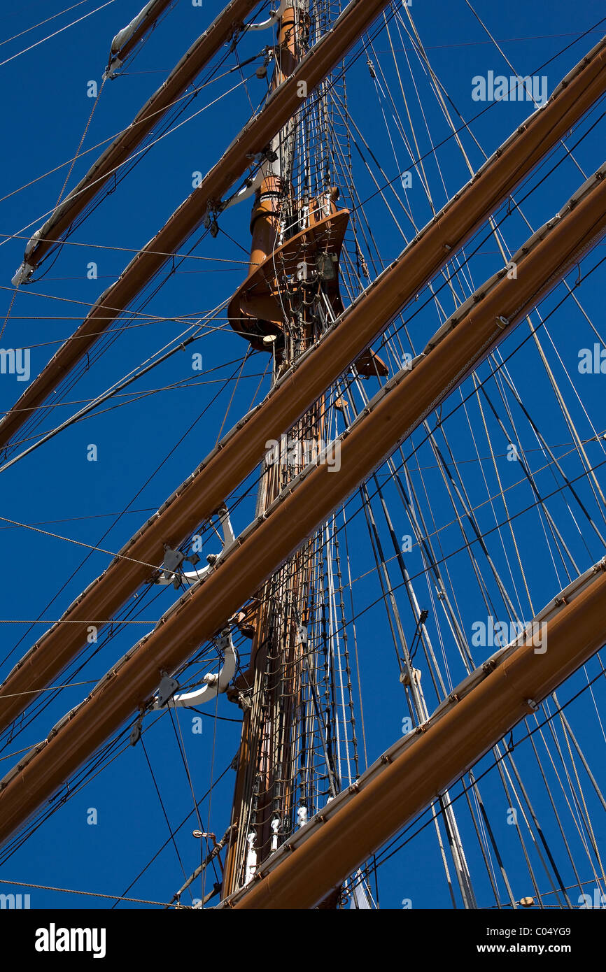 Ship rigging hires stock photography and images Alamy