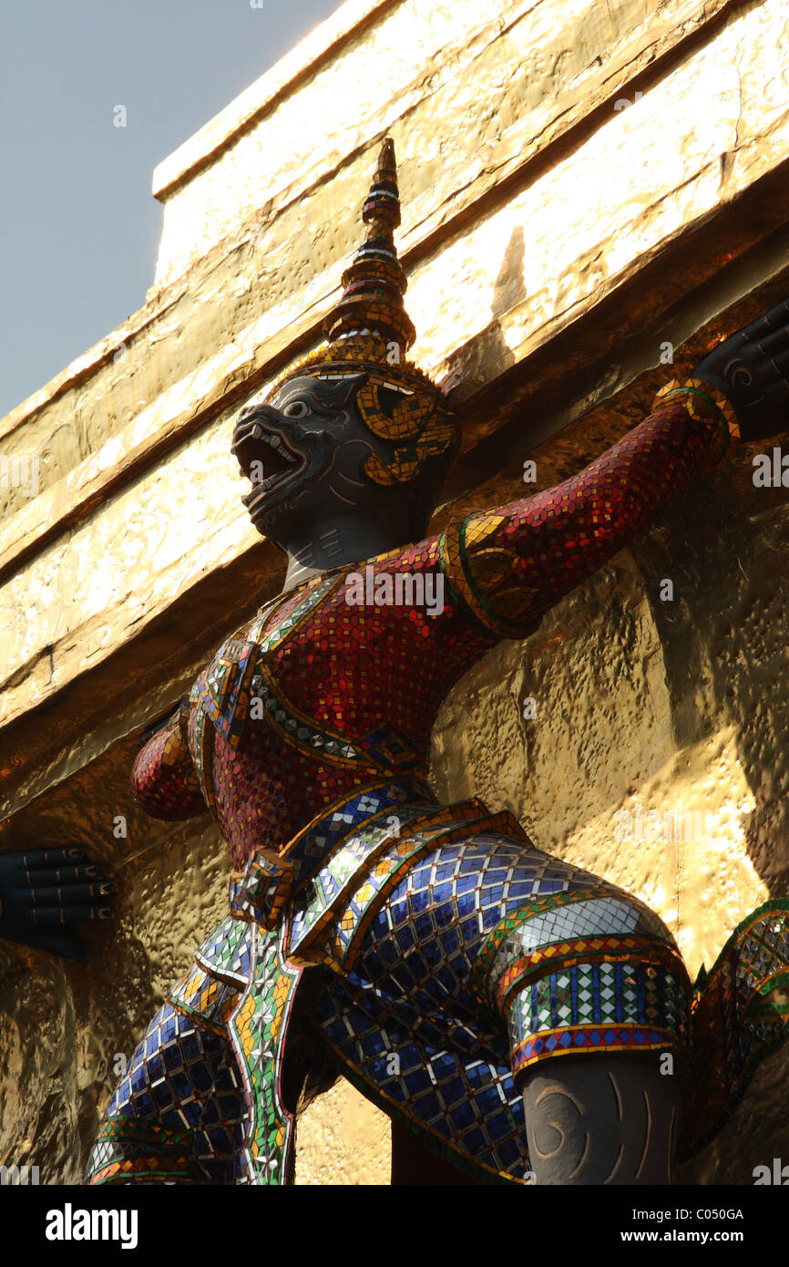 Statue of Grand Palace temple in Bangkok Stock Photo - Alamy