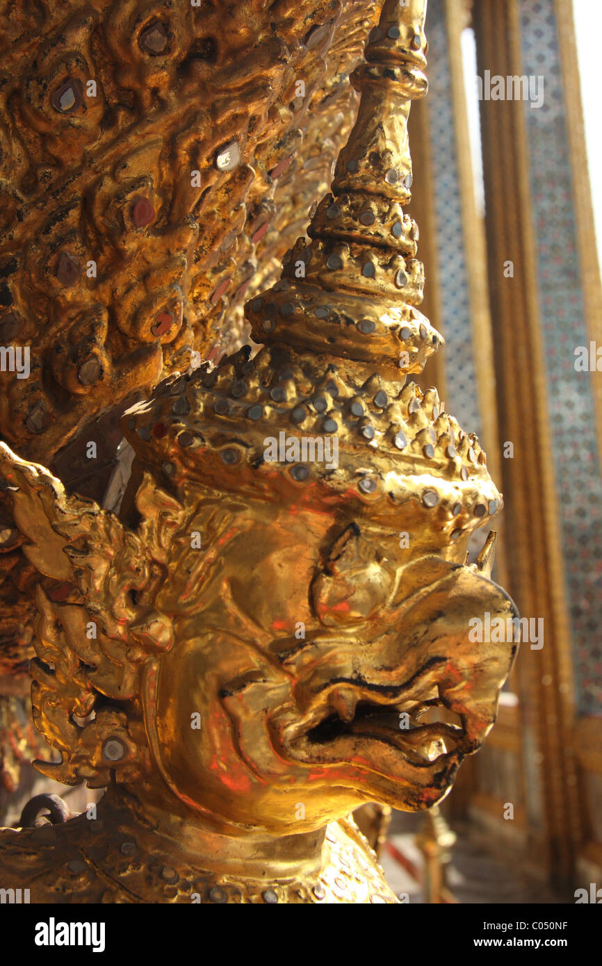 Details of a statue of Grand Palace temple in Bangkok Stock Photo - Alamy
