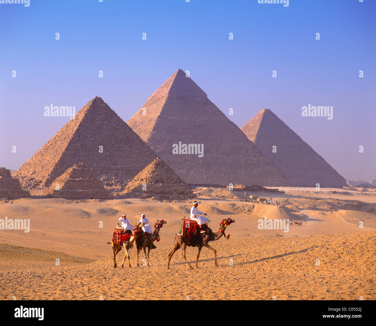 Пирамида хеопса изначально. Пирамиды в сша. Пирамида хеопса древний египет. Пирамиды реконструкция. Builders of egypt.