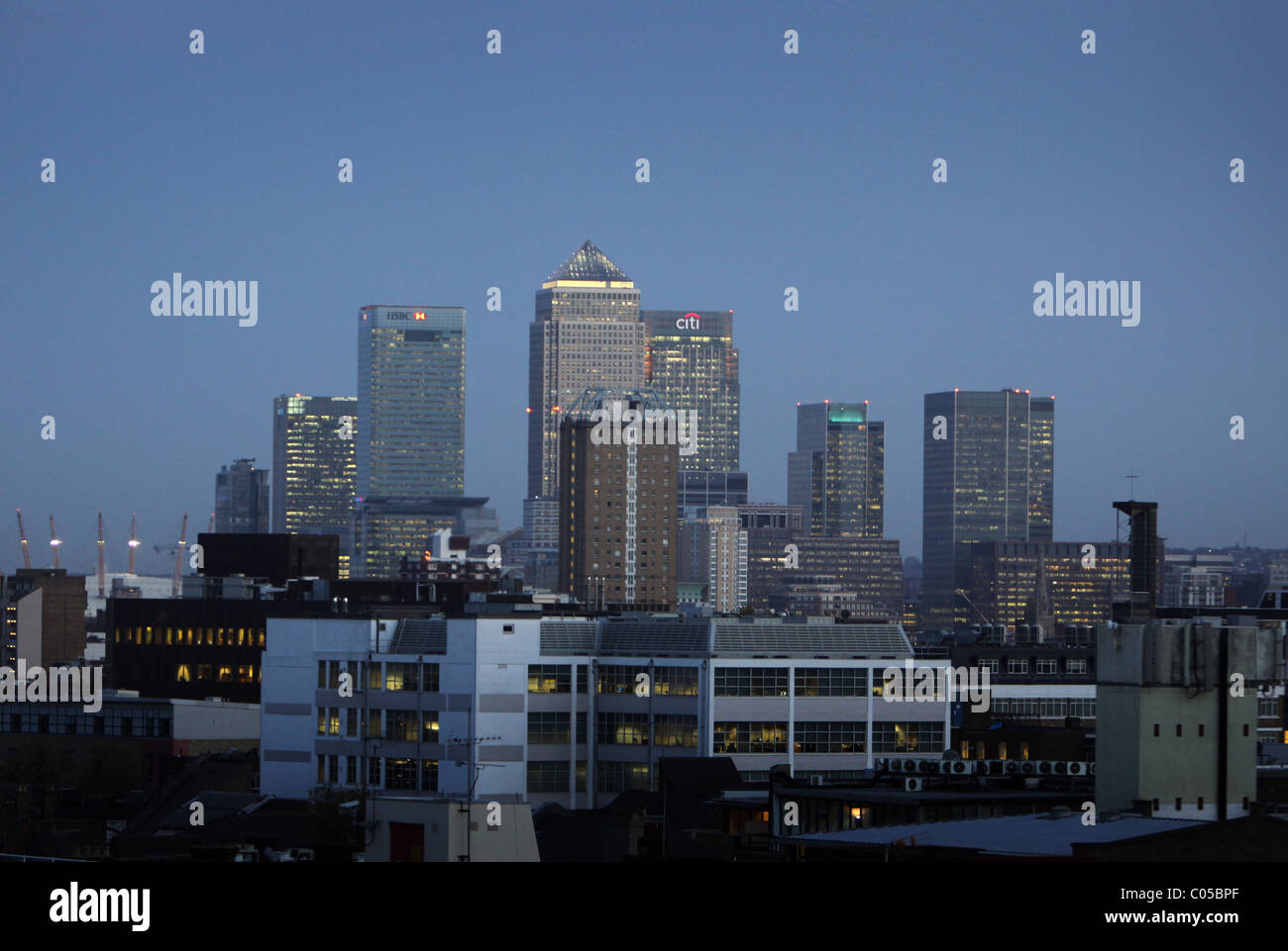 A view of Canary Wharf at twilight Stock Photo - Alamy