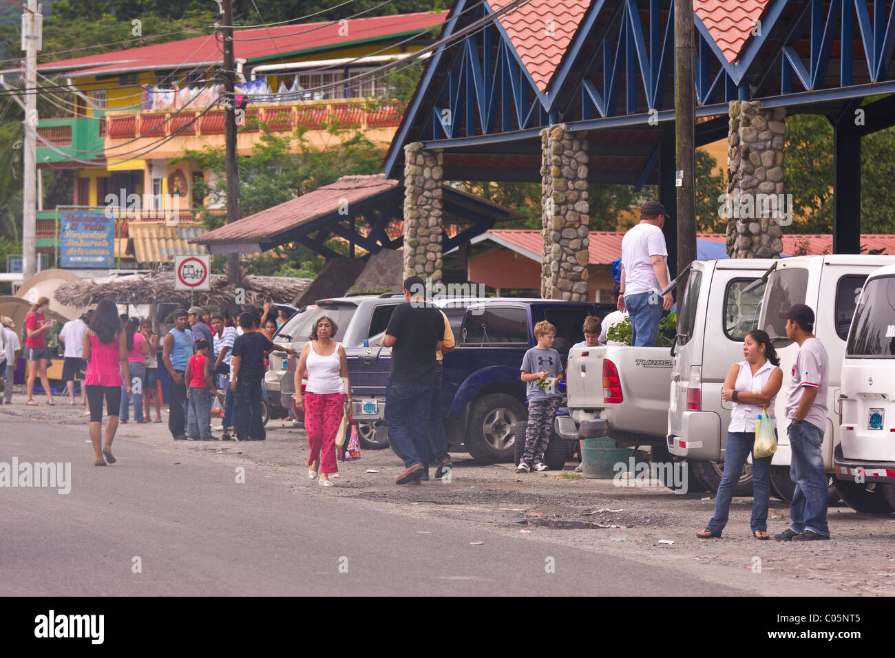 EL VALLE de ANTON, PANAMA - People and cars in town. Stock Photo