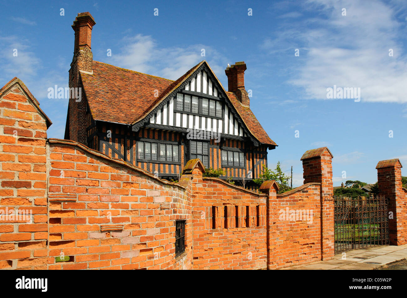 English tudor homes hires stock photography and images Alamy