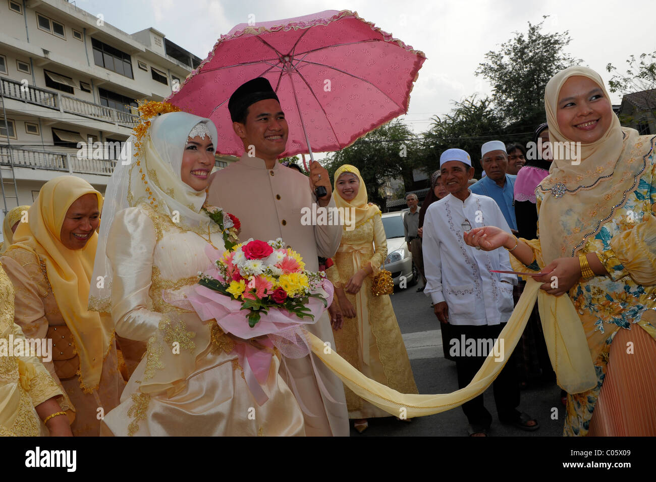 bride and groom, muslim wedding , bangkok, thailand Stock Photo