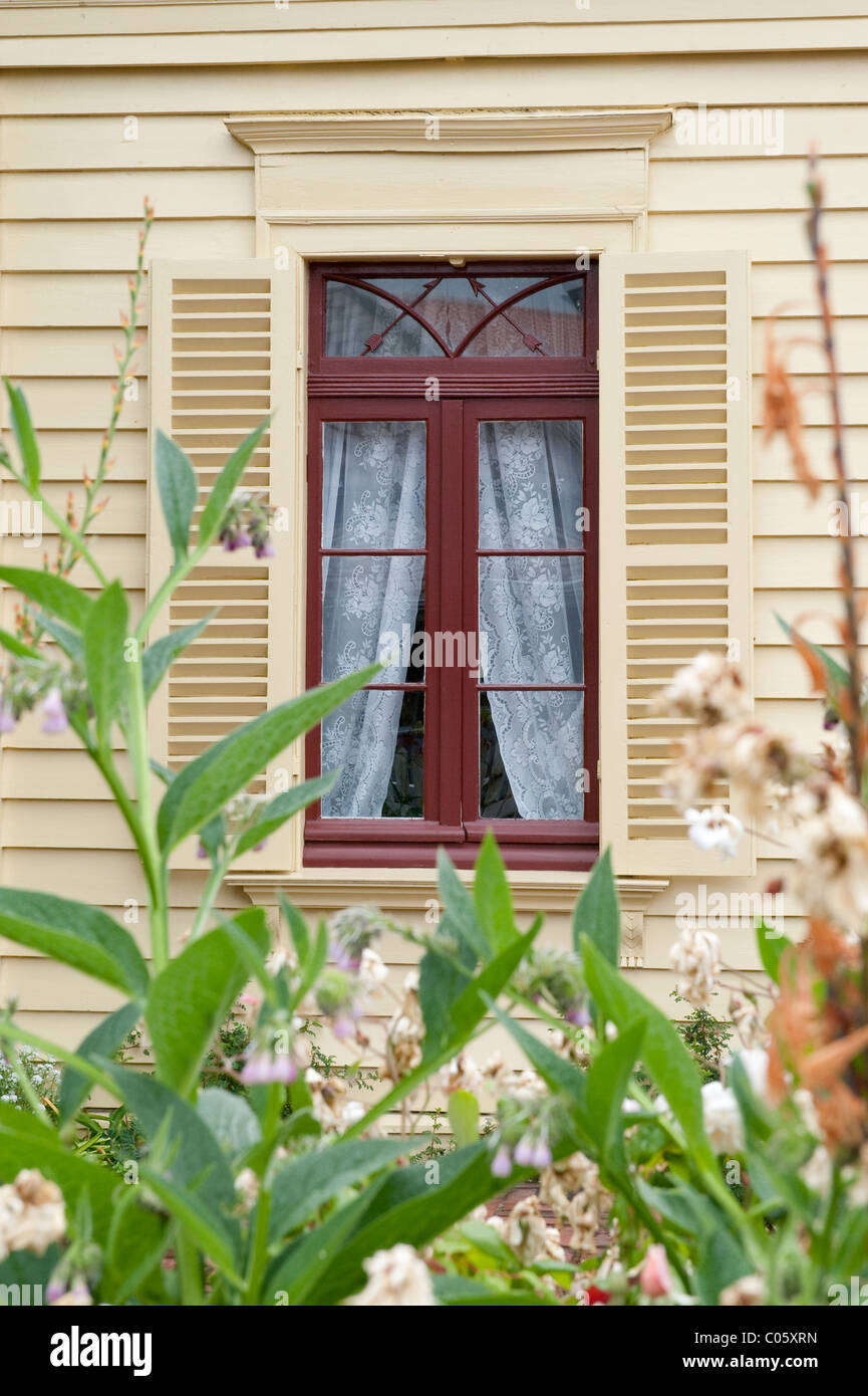 Dating from circa 1840, the Langlois-Eteveneaux cottage at Akoroa, Banks Peninsular, is one of New Zealands oldest buildings Stock Photo