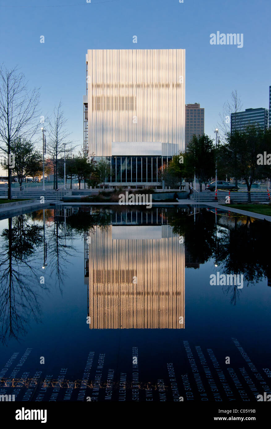 Performing arts center in dallas hi-res stock photography and images ...