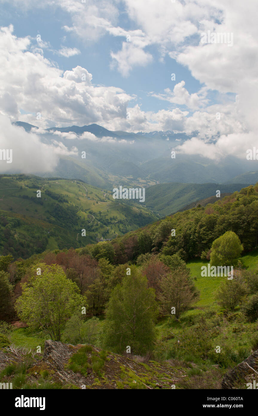 View over mountaintops with cloud. Central Pryranees. Park National des Pyrenees, The Pyrenees, France. June. Stock Photo