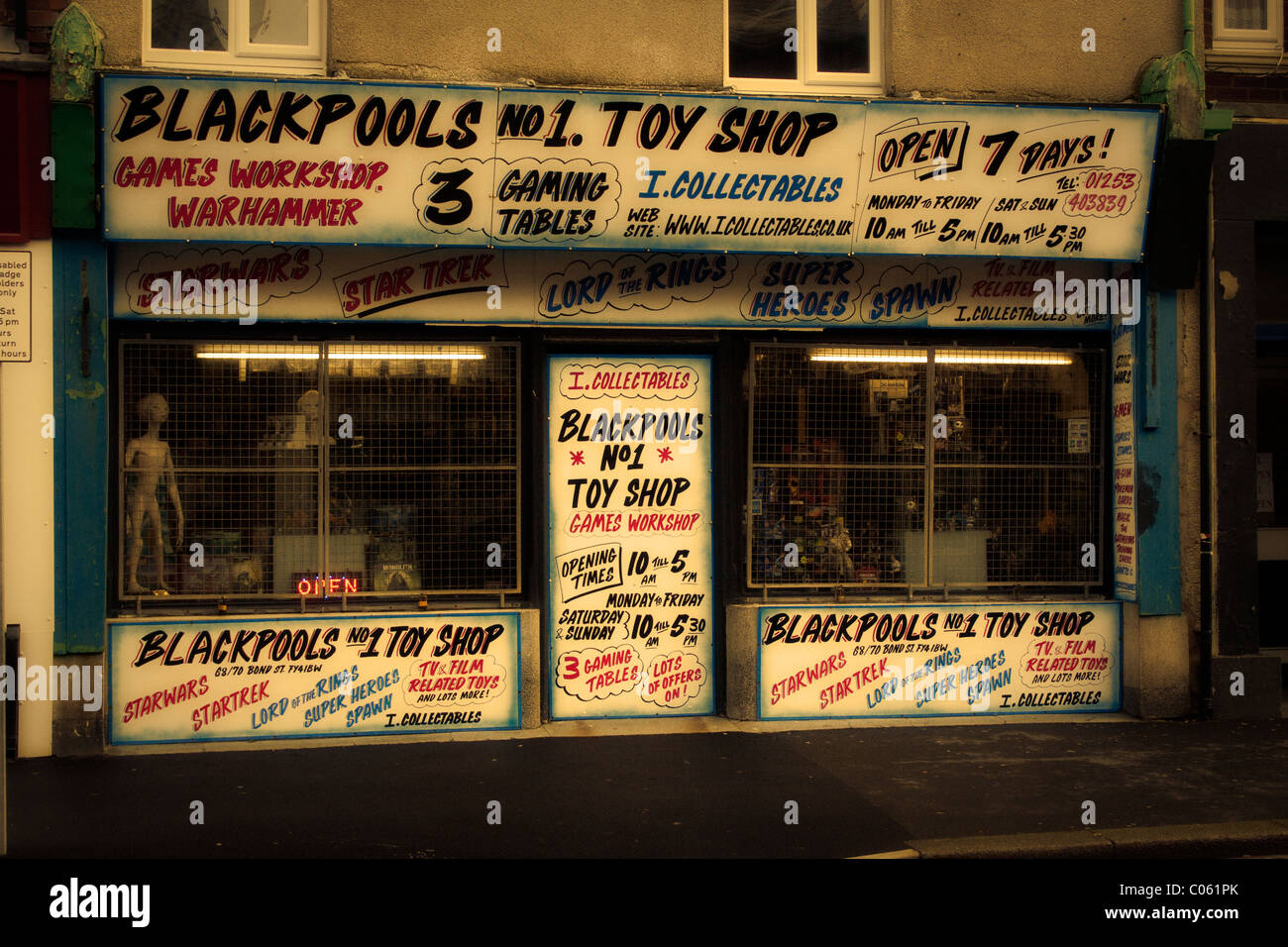 Toy shop in Blackpool Stock Photo Alamy