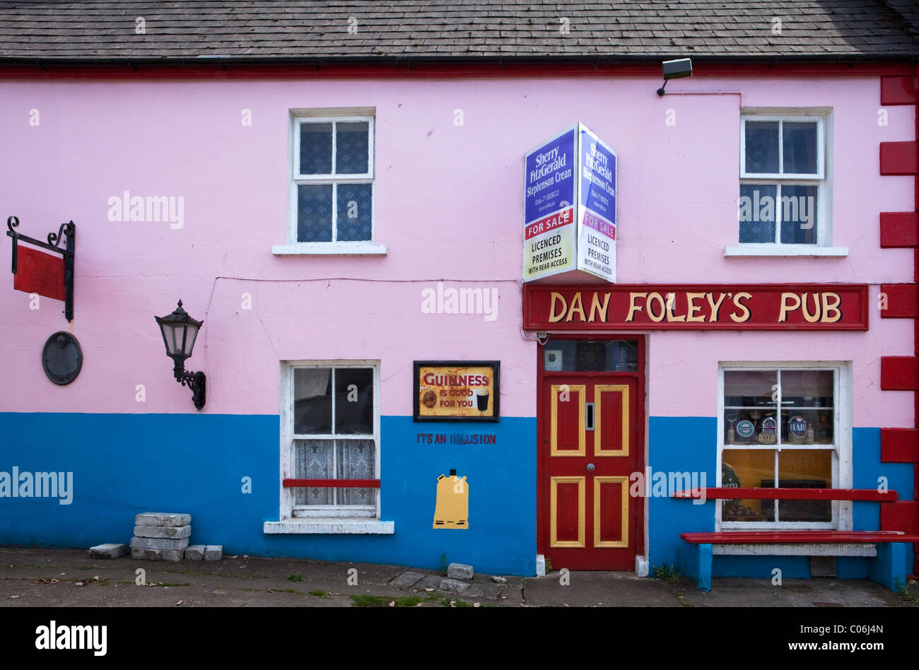 Pub dingle kerry hires stock photography and images Alamy