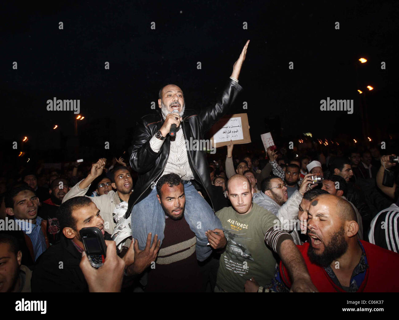 Civil unrest in Cairo, Egypt, 30th January 2011. Stock Photo