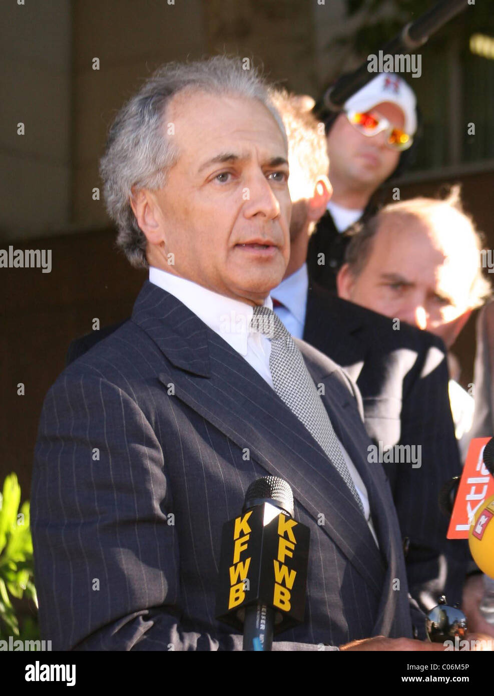 Mark Vincent Kaplan lawyer for Kevin Federline speaks to the press on